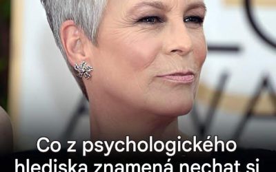 Proč psychologie vnímá přirozené šedivé vlasy jako akt osobního osvobození