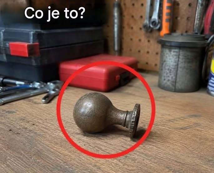 Našel jsem podivný kovový předmět ve staré dílně – jeho skutečný účel mě překvapil